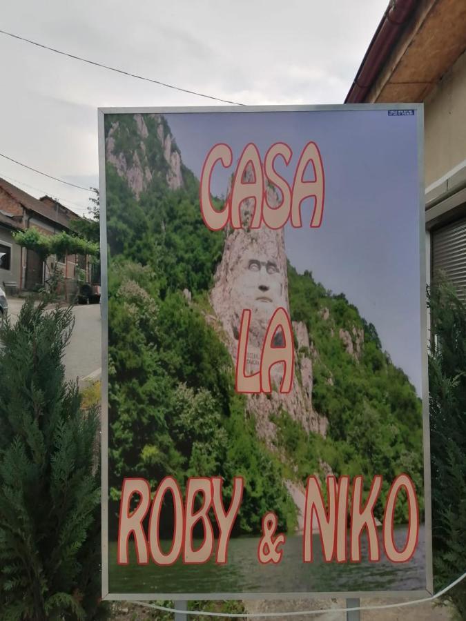 Hotel La Roby Si Niko Dubova Exterior foto