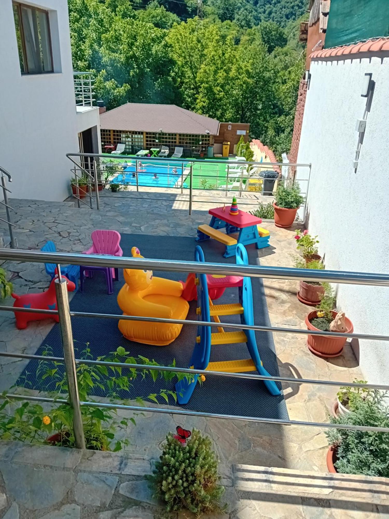 Hotel La Roby Si Niko Dubova Exterior foto